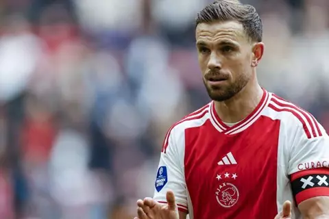 هندرسون: أخطأت بالانتقال إلى الدوري السعودي.. وكرة القدم تجري في دمي